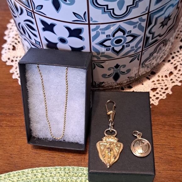 Gucci Vintage Bag Charms Authentic - Picture 2 of 8